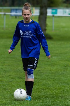 Bild 141 - C-Juniorinnen SG R�nnau-Segeberg - Kaltenkirchener Turnerschaft : Ergebnis: 1:3